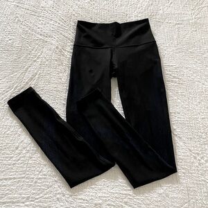 Lululemon leggings in excellent condition- Size 4